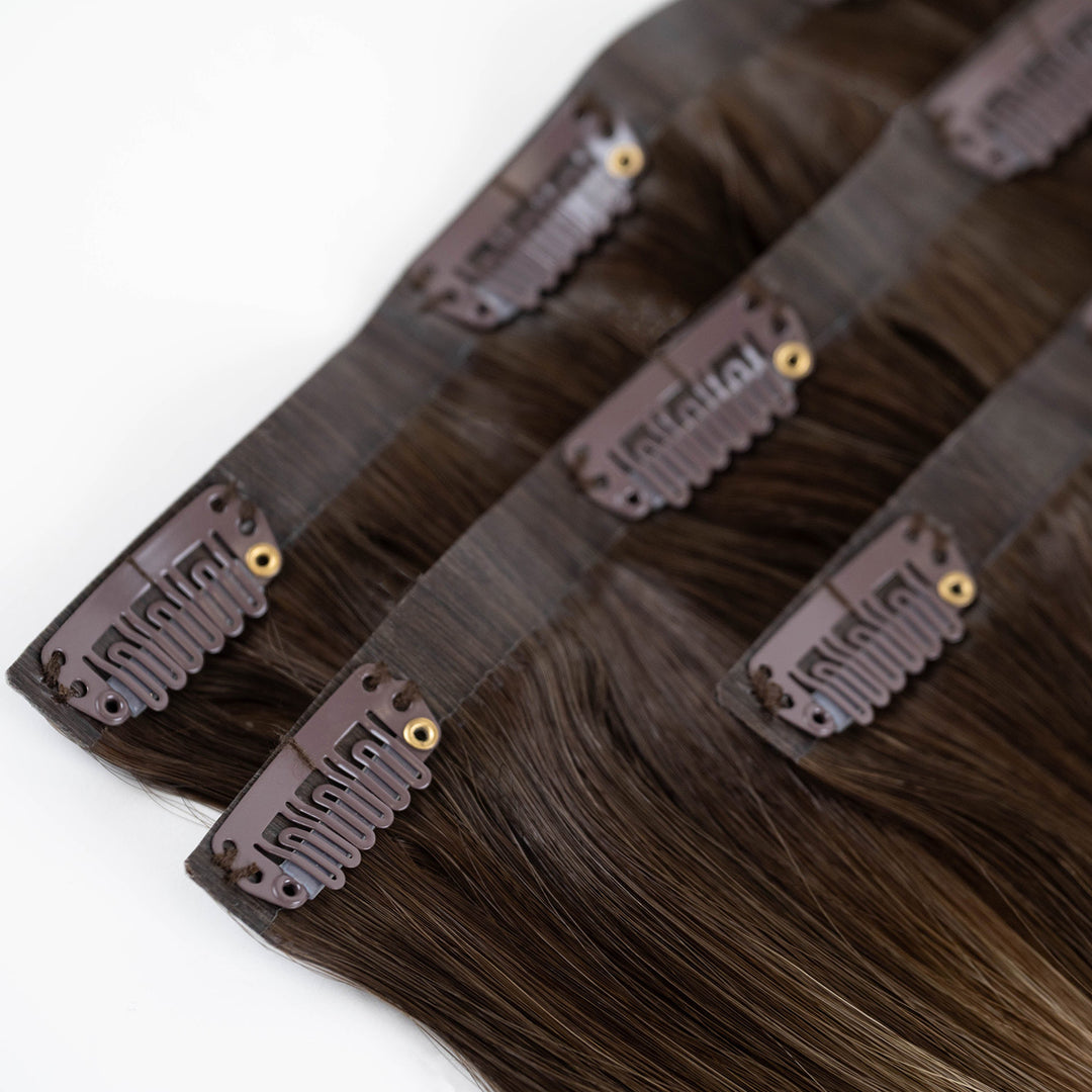 Clove Straight Seamless Clip-In Extensions