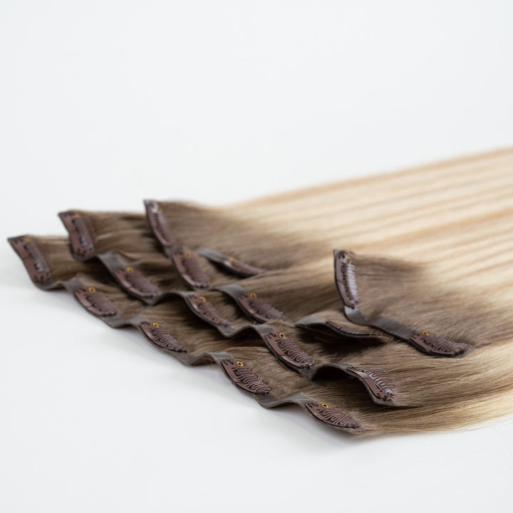 Oak Straight Seamless Clip-In Extensions