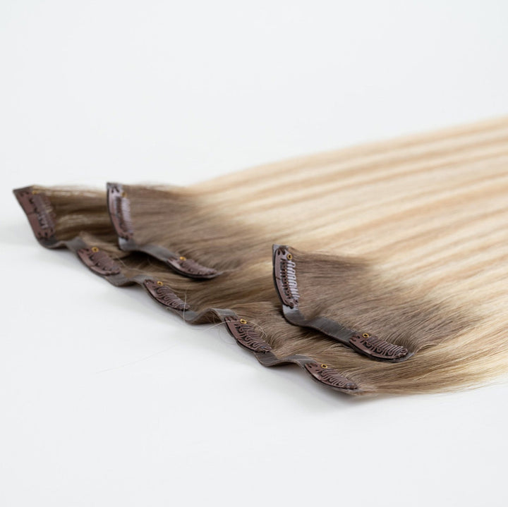Oak Straight Seamless Clip-In Extensions