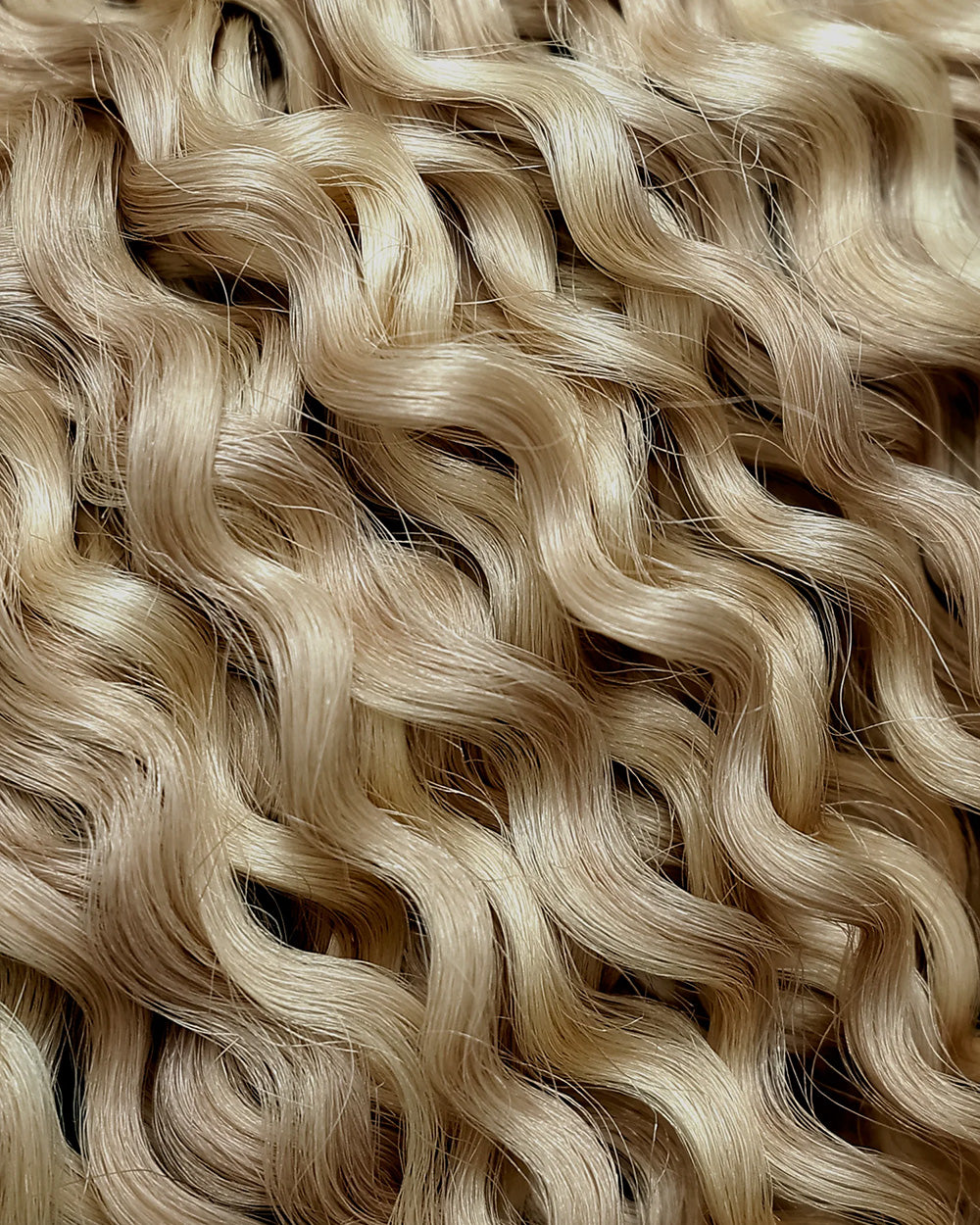 Curly Micro-Tied